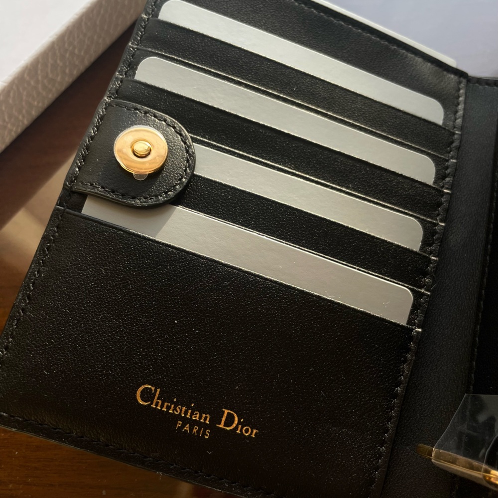 🔥🔥 DIOR XL wallet WITH BOX|DUST BAG|RIBBON - Picture 5 of 13